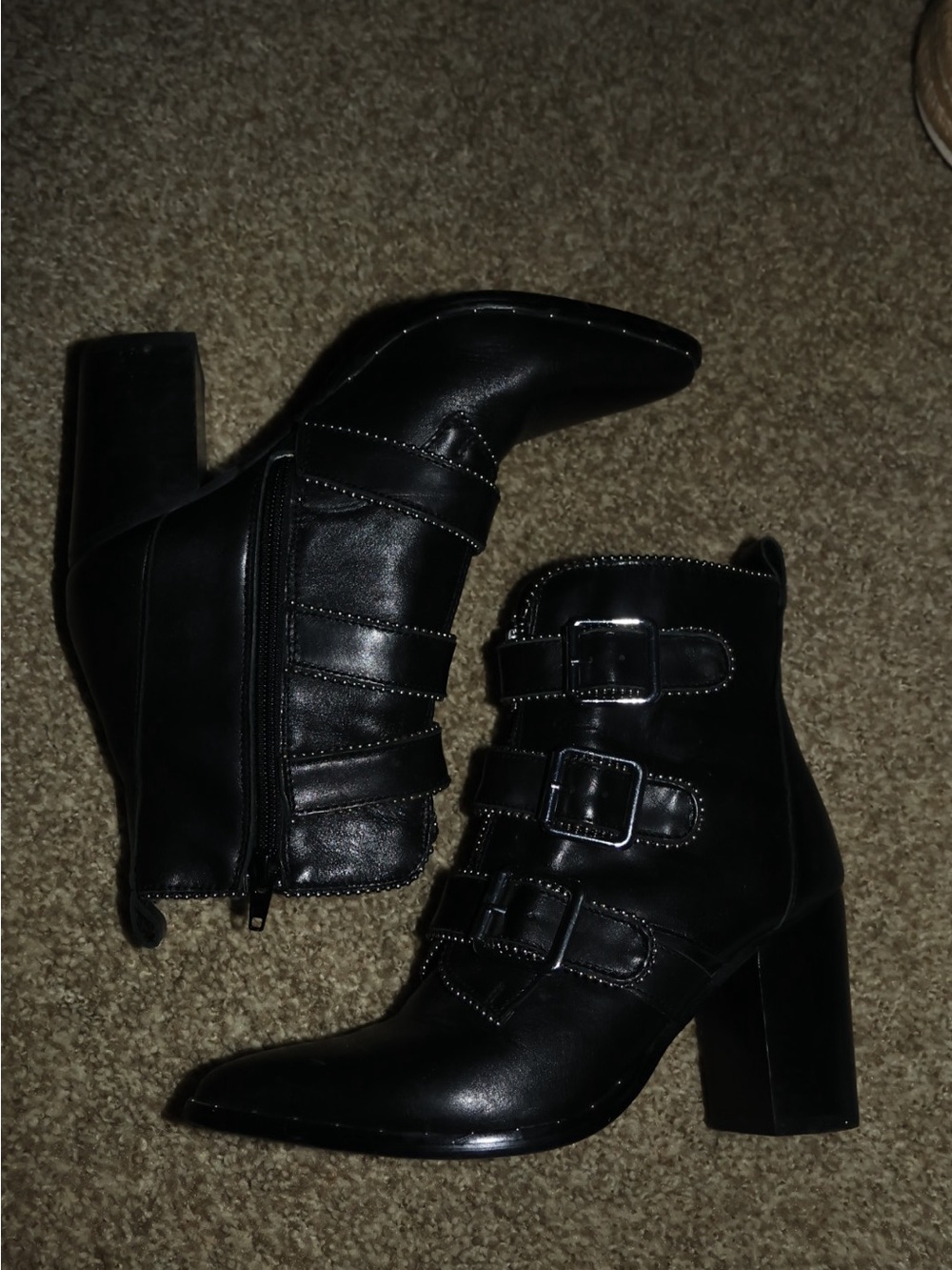 Steve Madden Hattie Black Leather Buckled Ankle Boots